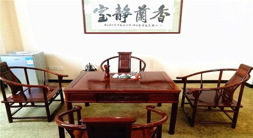 Чжаоцин: Guangli Hotel