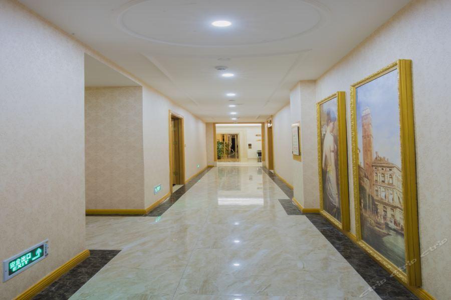 Гуйлинь: Venus Royal Hotel (Guilin Airport)