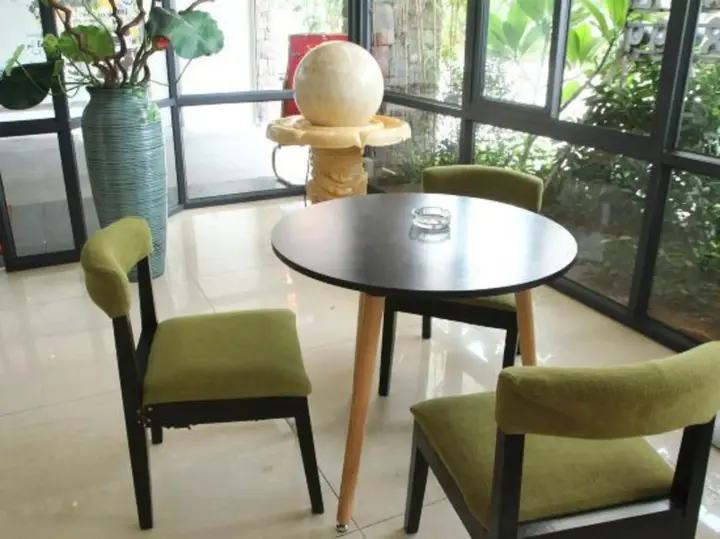 Янгиианг: Lanli Lily Hotel (Xindacheng Times Square North Lake Park Store)
