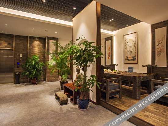 Наньпин: Yikongjian Theme Hotel
