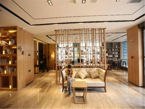 Яньань: Yan'an Baimi Avenue Baotashan Atour Hotel