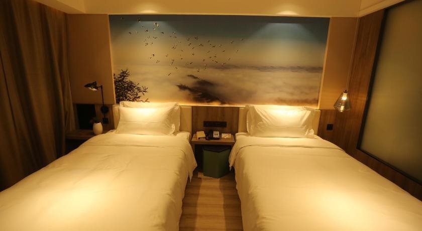 Яньань: Yan'an Baimi Avenue Baotashan Atour Hotel