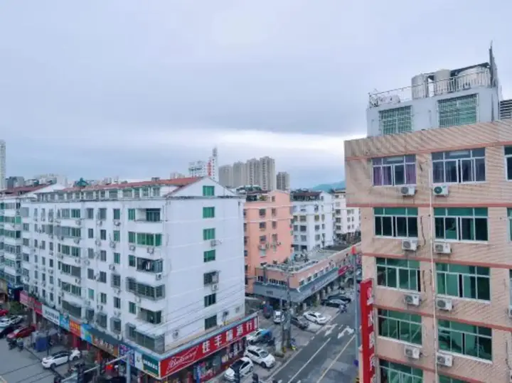 Jin Jiang Hotel — фото 1