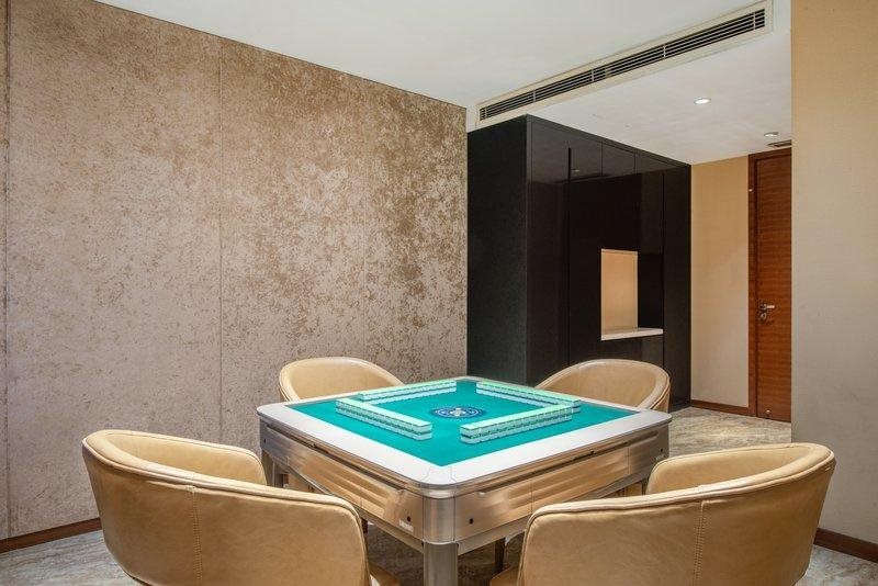 Holiday Inn Nantong Oasis Centre, An Ihg Hotel — фото 1