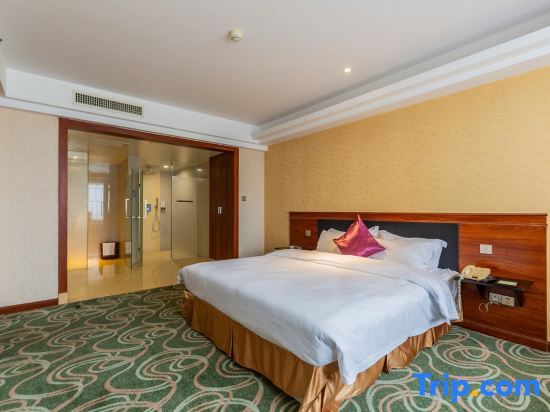 Holiday Inn Express (Zhanjiang West Railway Station, Technician College, Mazhang Campus) — фото 1