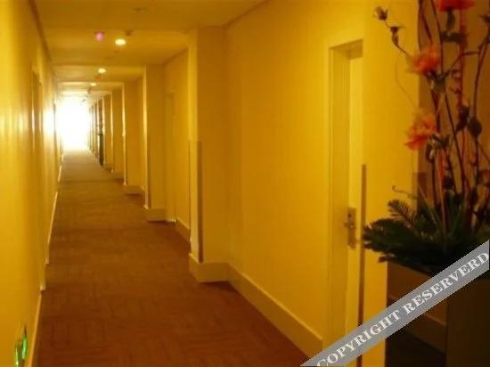 Тайчжоу: Rest Motel Hotel Taizhou Luqiao 2nd