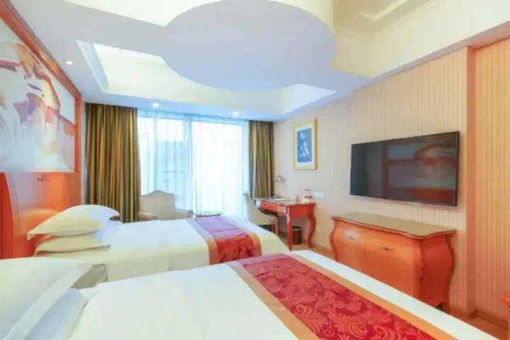 Гуйлинь: Vienna Hotel - Guilin Jichang Road Rongshan