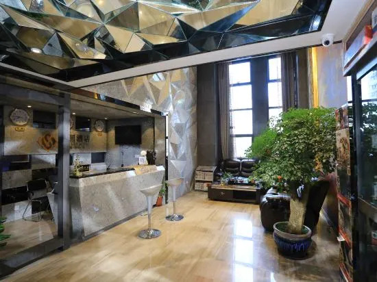 Чунцин: Qianhui Hotel (Chongqing Daping Longhu Times Tianjie Store)