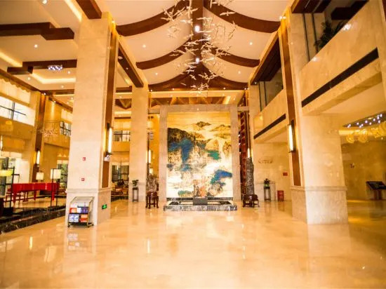Цюйцзин: Hongyuehu Hotel
