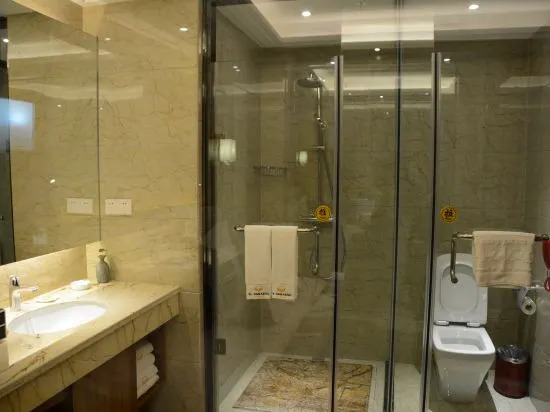 Цюйцзин: Hongyuehu Hotel