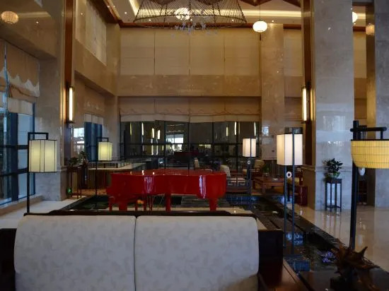 Цюйцзин: Hongyuehu Hotel