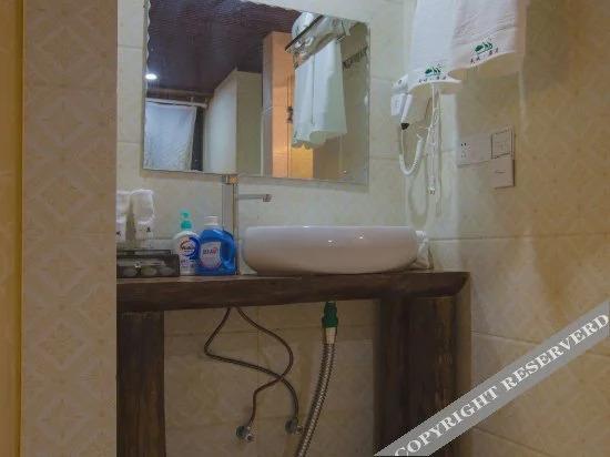 Шангри-Ла: Tianyu Yuanju Boutique Inn