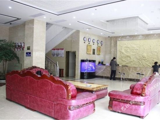 Эньши: Guojiu Hotel