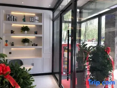 Синин: Xi'an Qingya Hotel (Xining Railway Station Xinqian Wangfujing Square Branch)