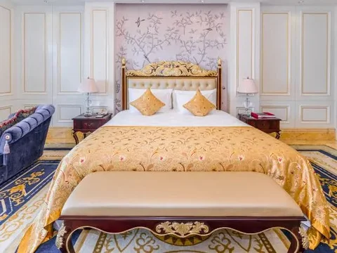 Эчжоу: Hubei Culture and Tourism Honglian Lake Hotel