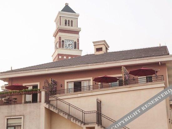Зигонг: Balaideng Holiday Hotel