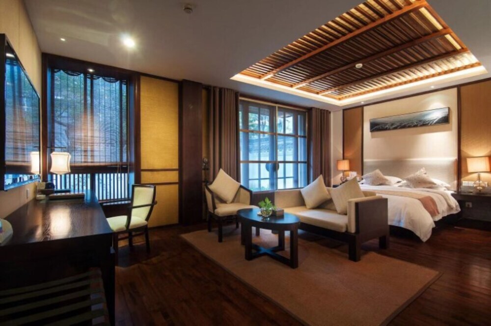 Цзясинь: Xitang Yanyu Jiangnan Jinglan Hotel