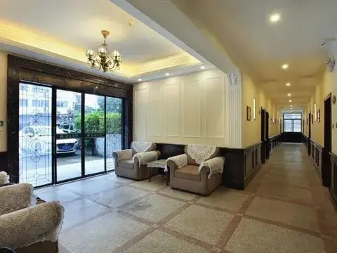 Гуйлинь: Yu Hill Hotel (Guilin Arctic Square)