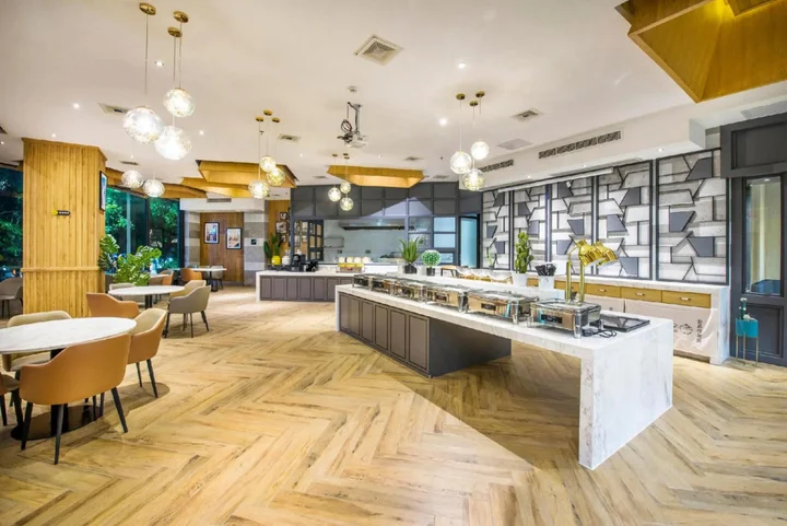 Янгиианг: Yangjiang Jiangcheng Junyi Square Atour X Hotel