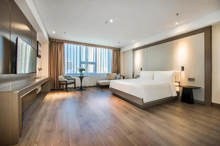 Янгиианг: Yangjiang Jiangcheng Junyi Square Atour X Hotel