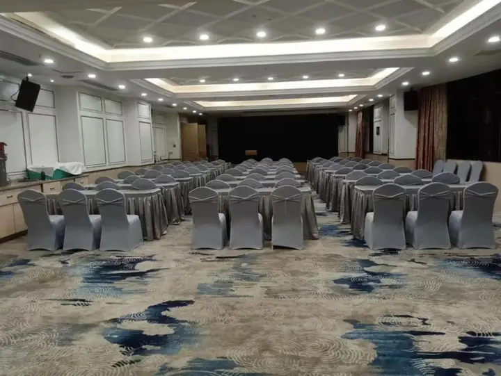 Янгиианг: Yangjiang Jiangcheng Junyi Square Atour X Hotel