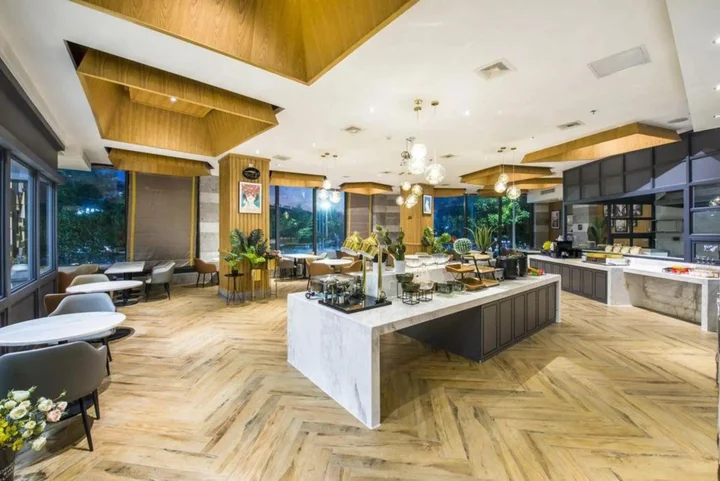 Янгиианг: Yangjiang Jiangcheng Junyi Square Atour X Hotel