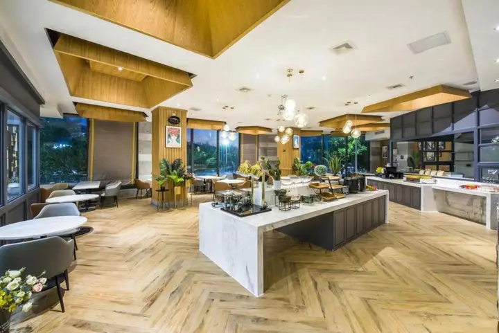 Янгиианг: Yangjiang Jiangcheng Junyi Square Atour X Hotel