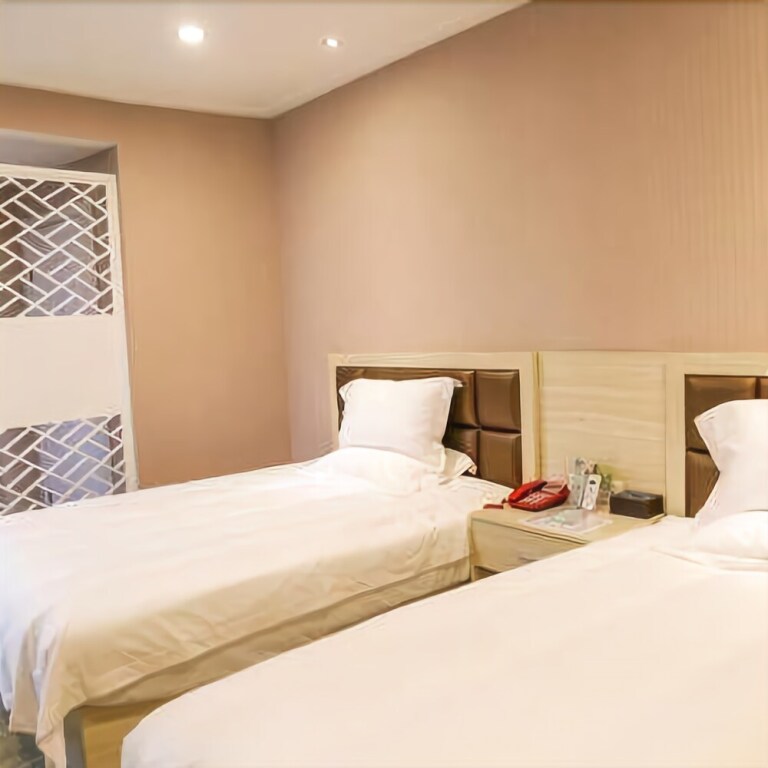 Шанграо: Binjiang Zhixing Hotel