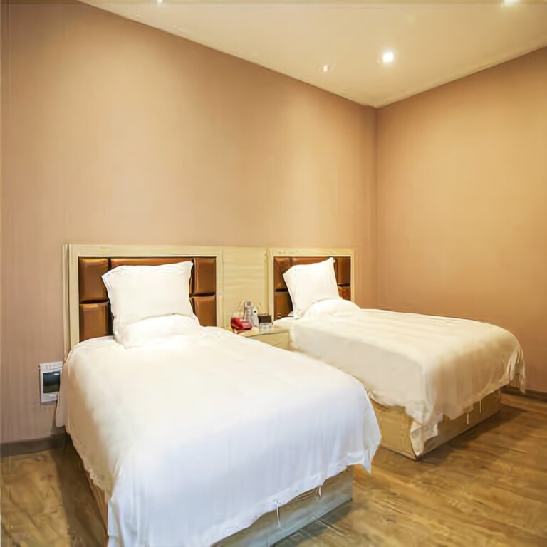 Шанграо: Binjiang Zhixing Hotel