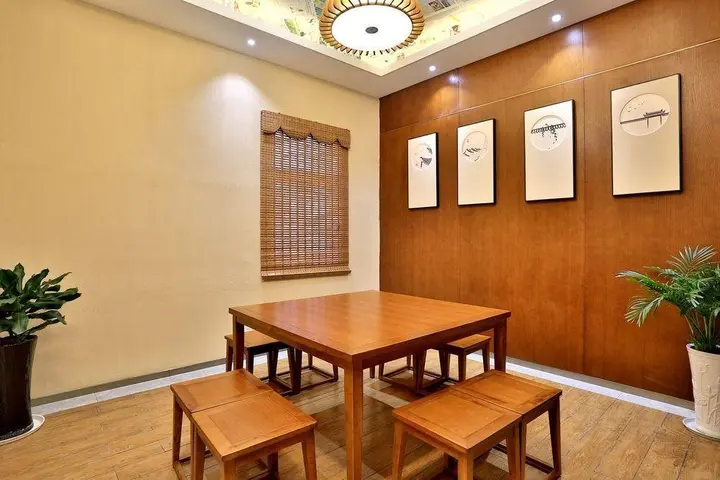Цзясинь: Gengting Hotel
