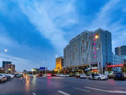 Чжэнчжоу: Holiday Inn Yong'an (Zhengzhou Economic Development Central Plaza Subway Station)