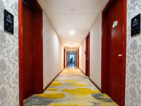 Чжэнчжоу: Holiday Inn Yong'an (Zhengzhou Economic Development Central Plaza Subway Station)