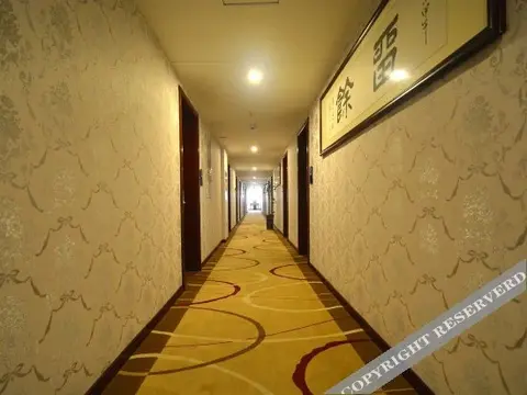 Чжэнчжоу: Holiday Inn Yong'an (Zhengzhou Economic Development Central Plaza Subway Station)