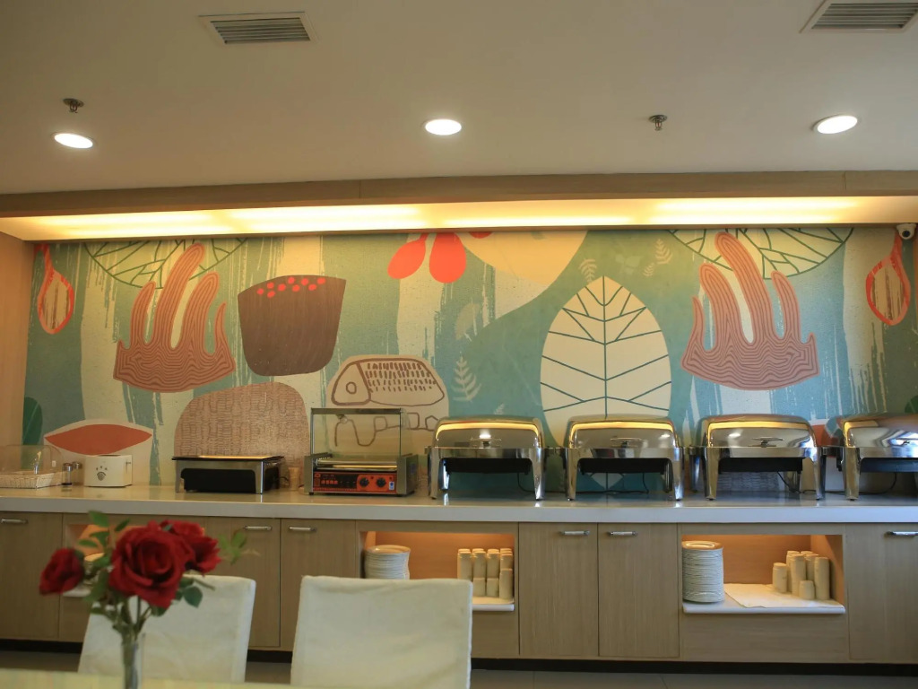 Тунляо: HanTing Hotel (Tongliao Railway Station)