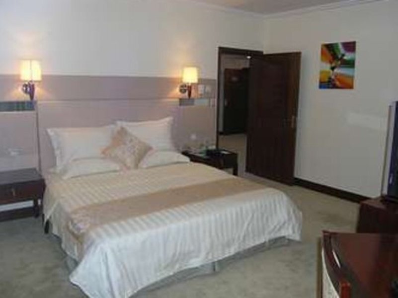 Каили: Jinguan Hotel