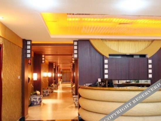 Шаньчжоу: Golden Spring Hotel
