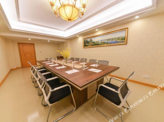 Луань: Vienna International Hotel (Lu'an Baisheng Dongjincheng)