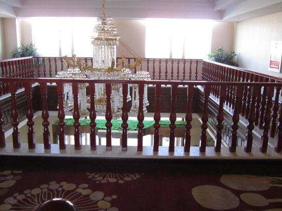 Ордос: Kairui Hotel