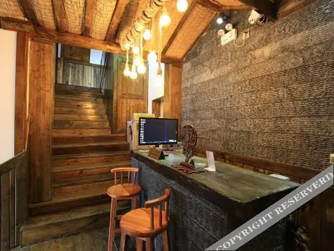 Сянси: Yuejianglou River View Inn