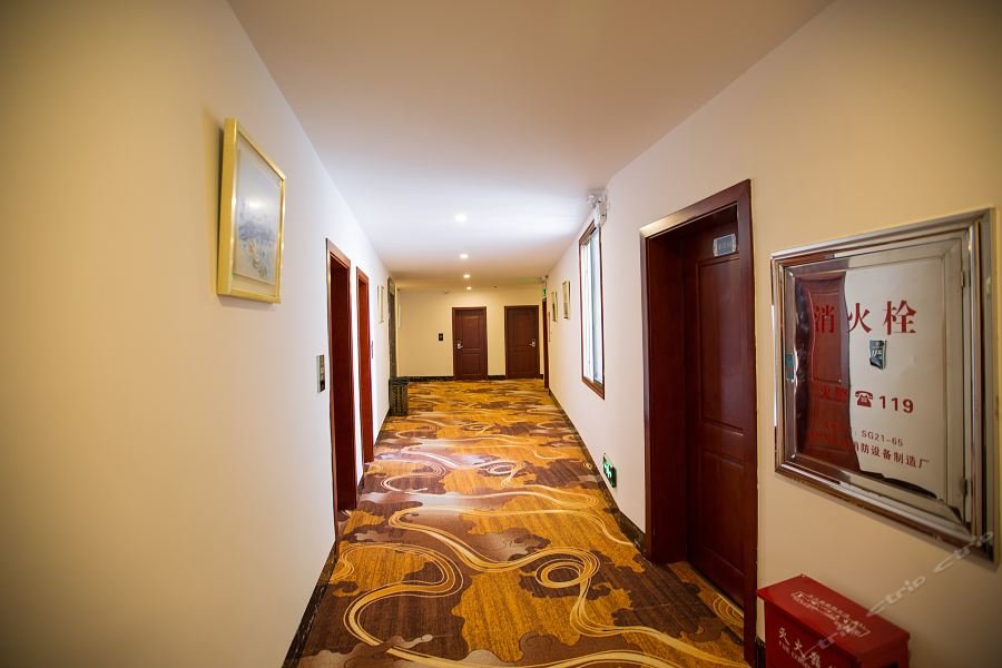 Borrman Hotel (Hengyang Nanyue Mount Heng Scenic Area Damiao) — фото 2