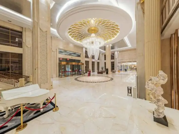 Ичан: Oriental International Hotel