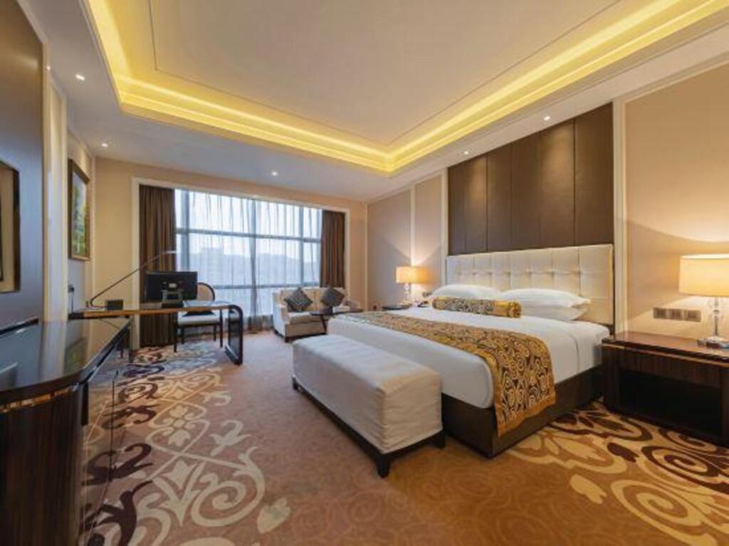 Ичан: Oriental International Hotel