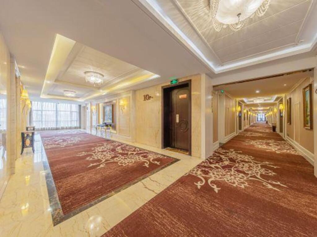 Ичан: Oriental International Hotel