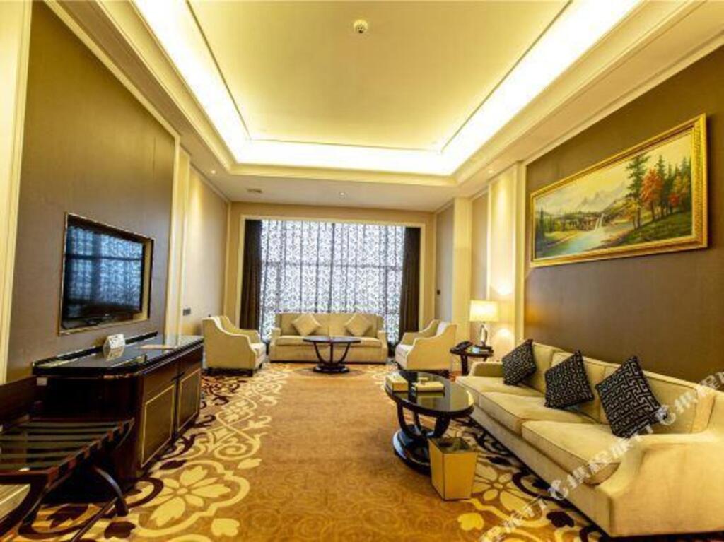 Ичан: Oriental International Hotel