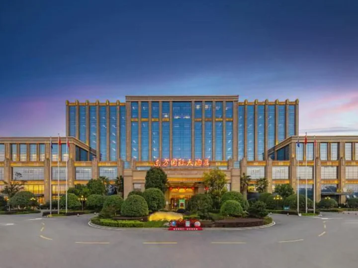 Ичан: Oriental International Hotel