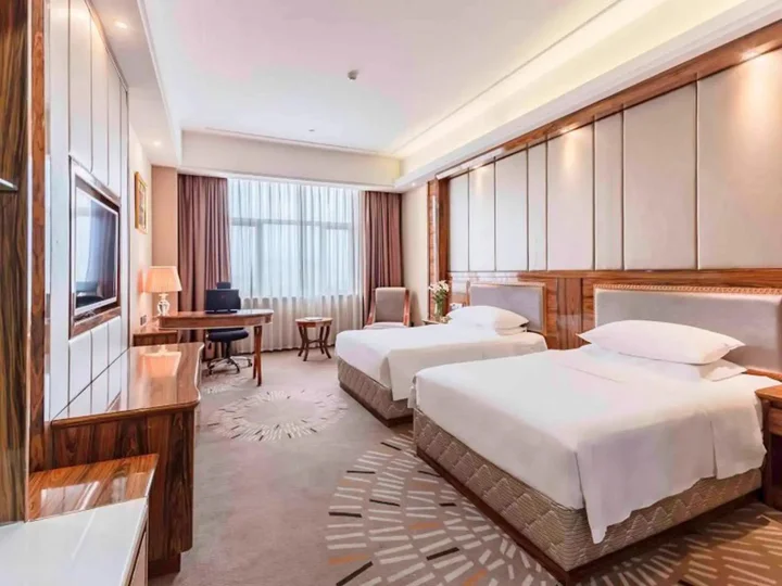 Юнчжоу: Vienna Hotel (Yongzhou Jianghua)