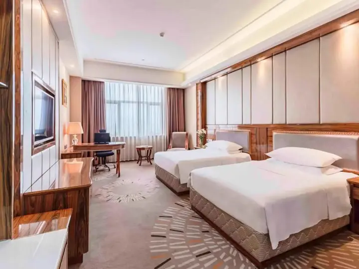 Юнчжоу: Vienna Hotel (Yongzhou Jianghua)
