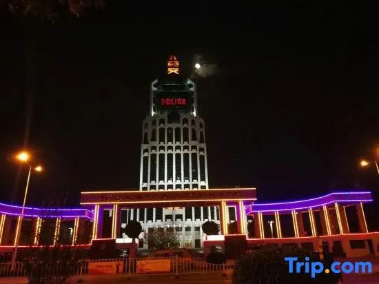 Синьсян: Fulide Hotel Hualan Avenue