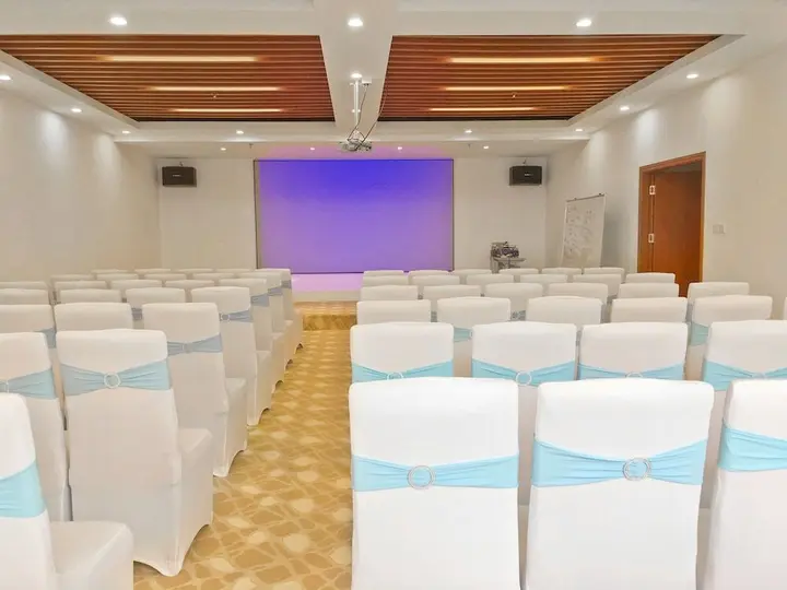Гуанчжоу: Guangzhou Helong Hotel