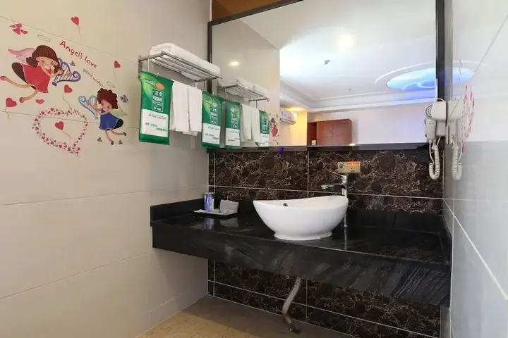 Гуанчжоу: Guangzhou Helong Hotel